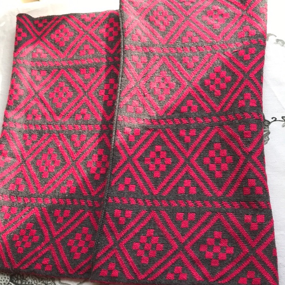 Scarf - Picture 3 of 4